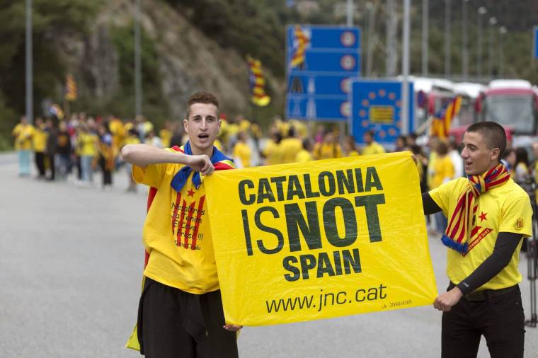 Növekvő feszültség Katalóniában, nem engednek a spanyol nyomásnak
