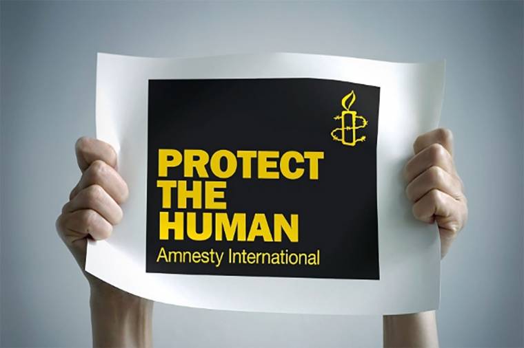 Amnesty International: támadások érik az emberi méltóság eszméjét