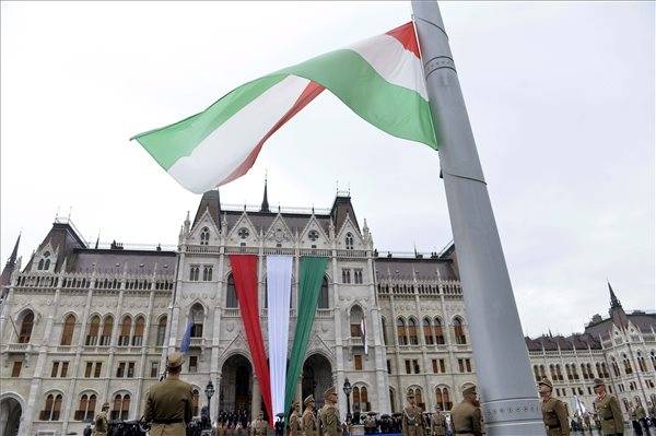 Elmaradnak az augusztus 20-ai ünnepségek Budapesten