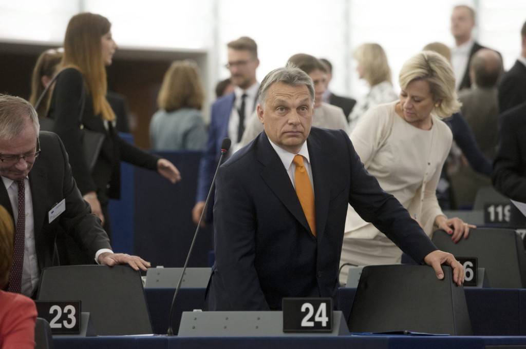 Orbán: Magyarország kiáll a véleménynyilvánítás szabadsága mellett