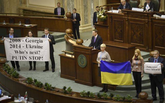 Nariskin Bukarestben: Oroszországnak joga van katonai válaszlépésre is