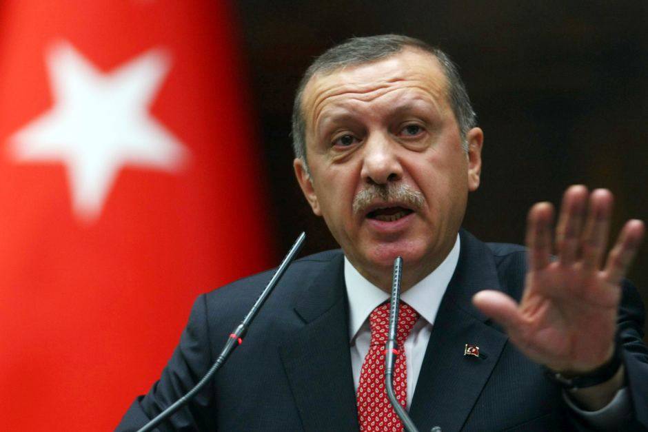 Sértegette a török elnököt, őrizetbe vették