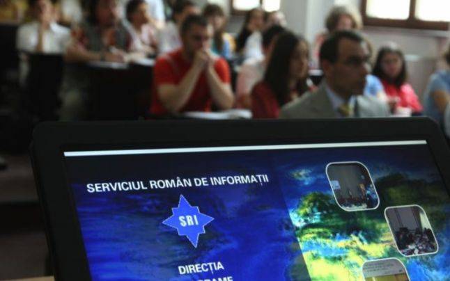 A román titkosszolgálat szerint kevesebb a lehallgatottak száma a sajtóban megjelenthez képest