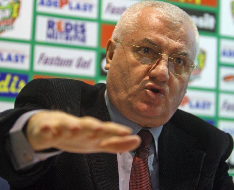 Felmentették a korrupció vádja alól Dumitru Dragomirt, a román labdarúgóliga volt elnökét
