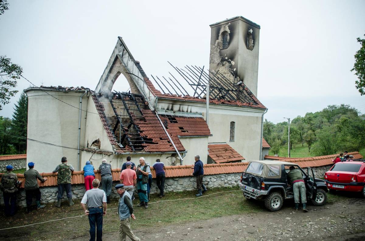 Leégett az atyhai templom: óriási pusztítást végzett a villámcsapás