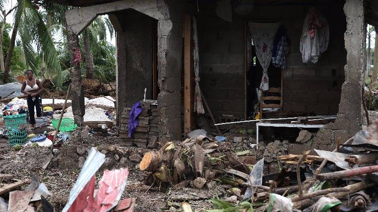 Több száz halottat hagyott maga mögött Haitin a Matthew hurrikán