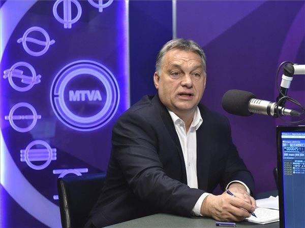 Orbán: senki sem nyúlhat az identitáskérdéshez