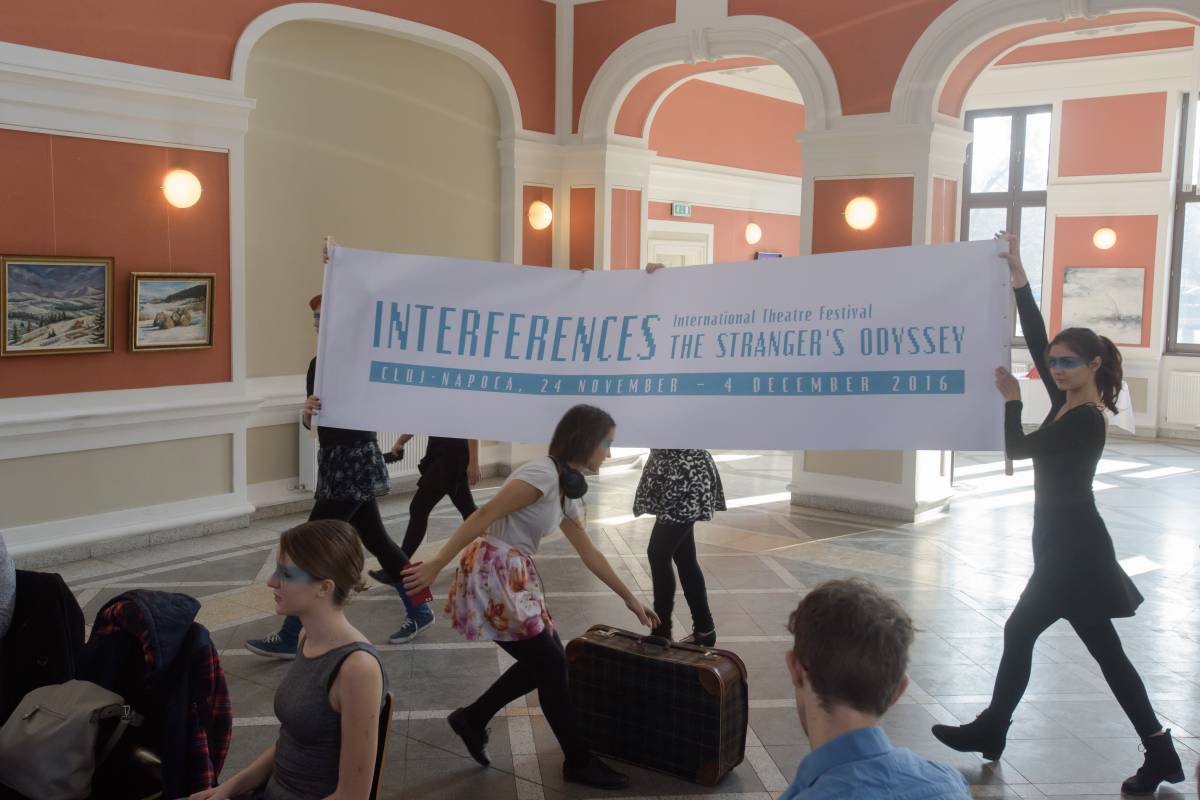 Színpadi párbeszéd a zavaros időkről – nyilvános a novemberi kolozsvári Interferenciák Nemzetközi Színházi Fesztivál programja