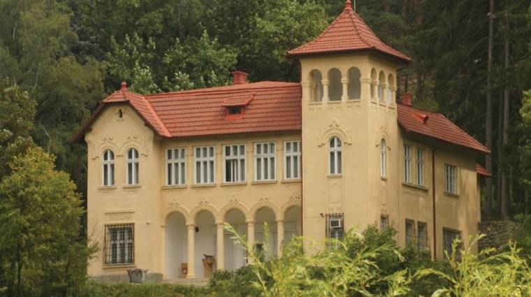 Újabb pert nyert a Kolozs megyei önkormányzat, az államé maradhat a csucsai Boncza-kastély