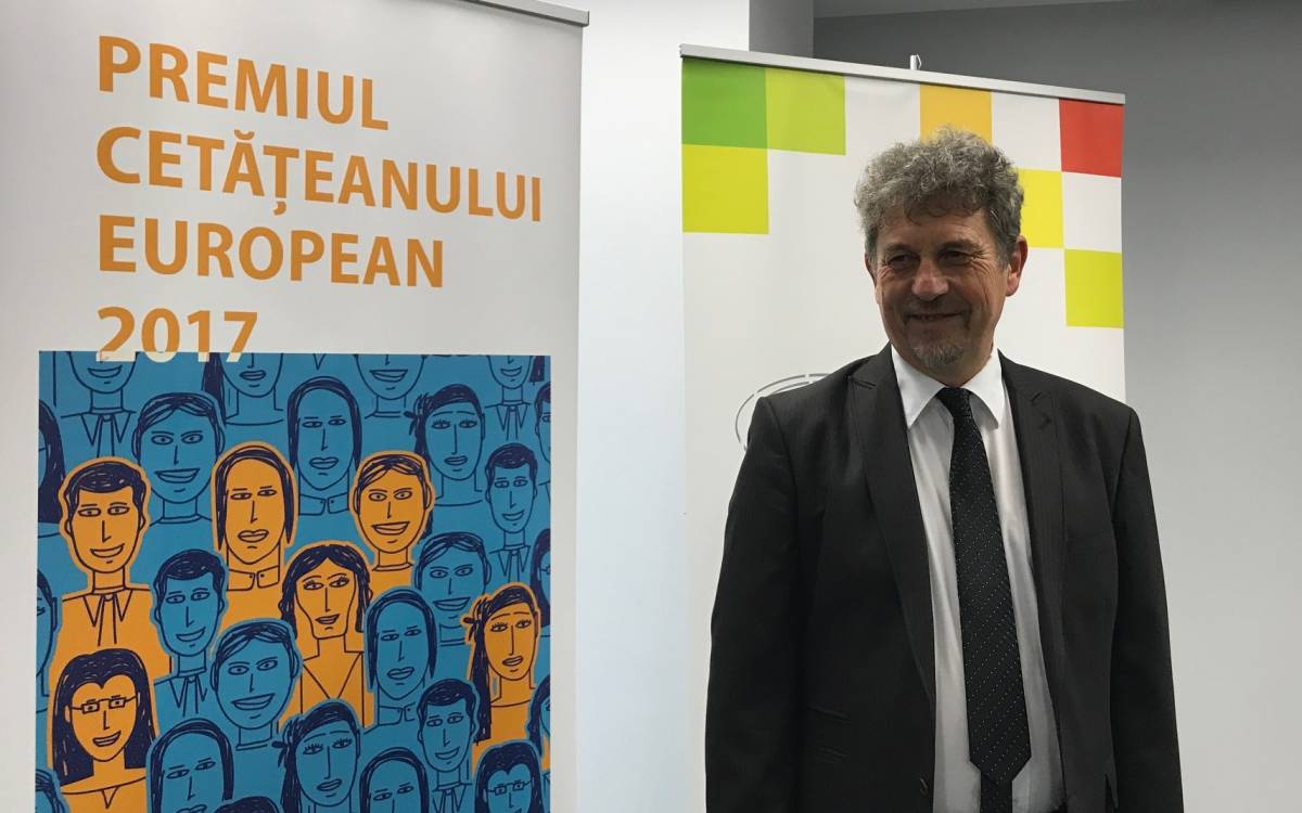 Átadták Bencze Mihály iskolaigazgatónak az Európai Polgár Díjat