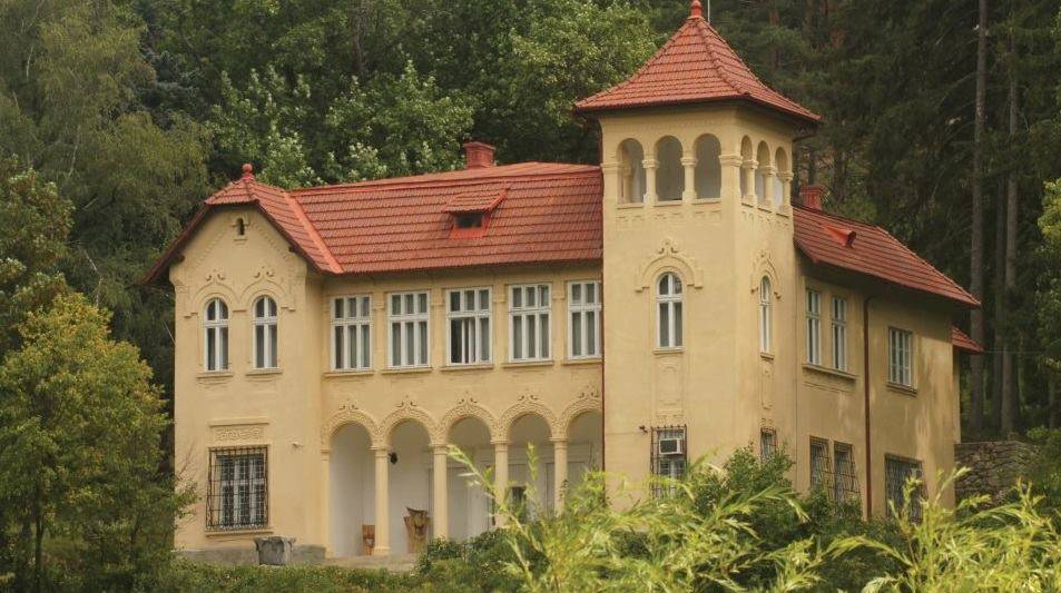 Köztulajdonban marad a csucsai Boncza-kastély – jogerősen a megyei tanács javára döntött a legfelsőbb bíróság
