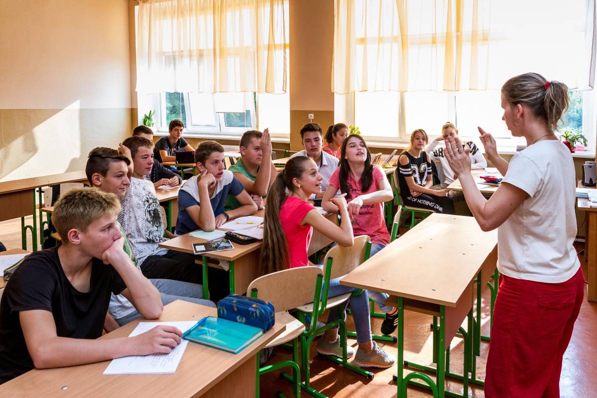 Mossa kezeit az Európai Bizottság az ukrán oktatási törvény kapcsán