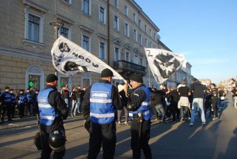 Tíz bejelentés érkezett a rendőrséghez a magyar szurkolókra támadt román futballhuligánokról