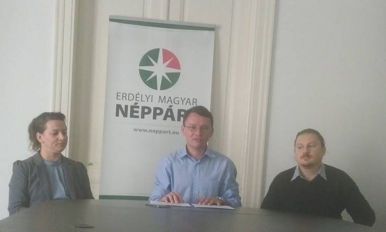 „Megtanítaná” magyarul az intézményeket a Bihar megyei EMNP