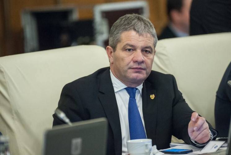Elutasította a szenátus Florian Bodog volt egészségügyi miniszter mentelmi jogának felfüggesztését
