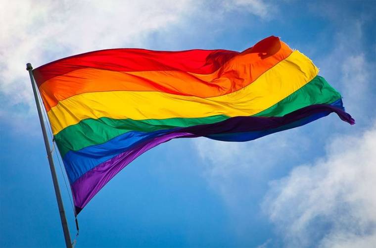 Dragnea: megoldás kell a homoszexuálisok helyzetére