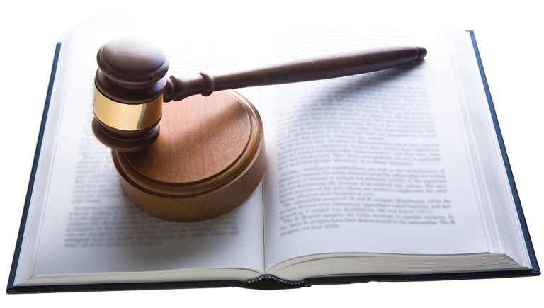 Részben alkotmányellenes a román büntető törvénykönyv módosítása