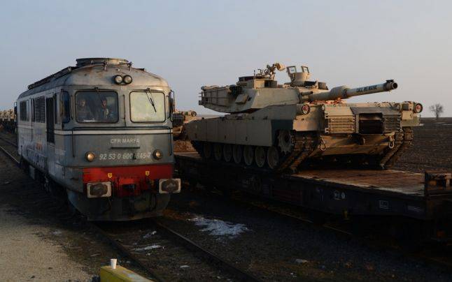 Amerikai tankok és katonák érkeztek Romániába