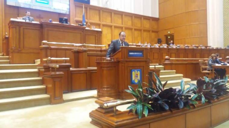 Vásárhelyi iskolaügy: Biró Zsolt felszólalt a parlamentben