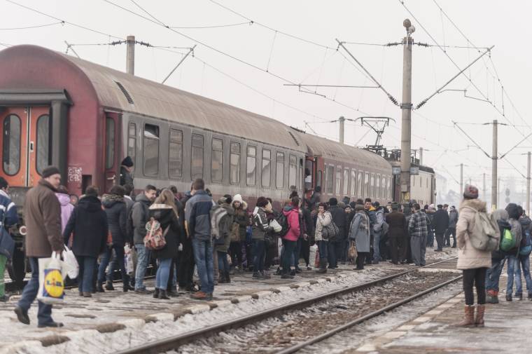 Már 11 millió lejt „vonatoztak el” az ingyen utazó egyetemisták