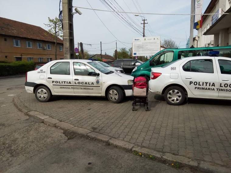 Bírság a tilosban parkoló rendőrök leszólása miatt