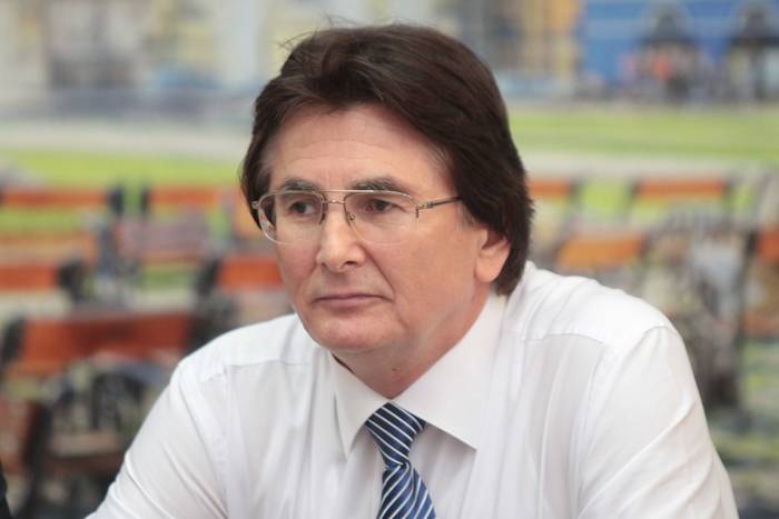 Tömbház hőszigetelése ügyében „fűthet be” a DNA Temesvár polgármesterének