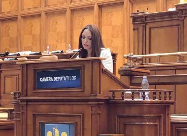 Benkő Erika a parlamentben: Románia tegyen gesztusokat a nemzeti kisebbségek felé