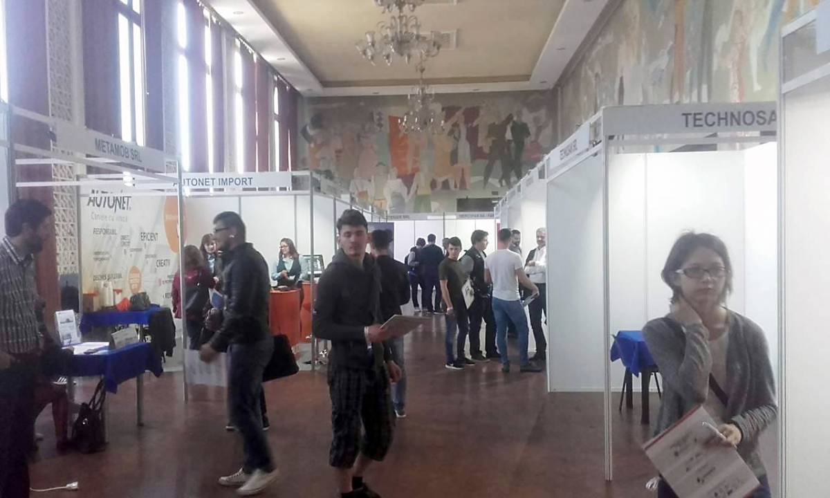 Szatmári cégek csalogatják haza a diákokat a kolozsvári állásbörzén