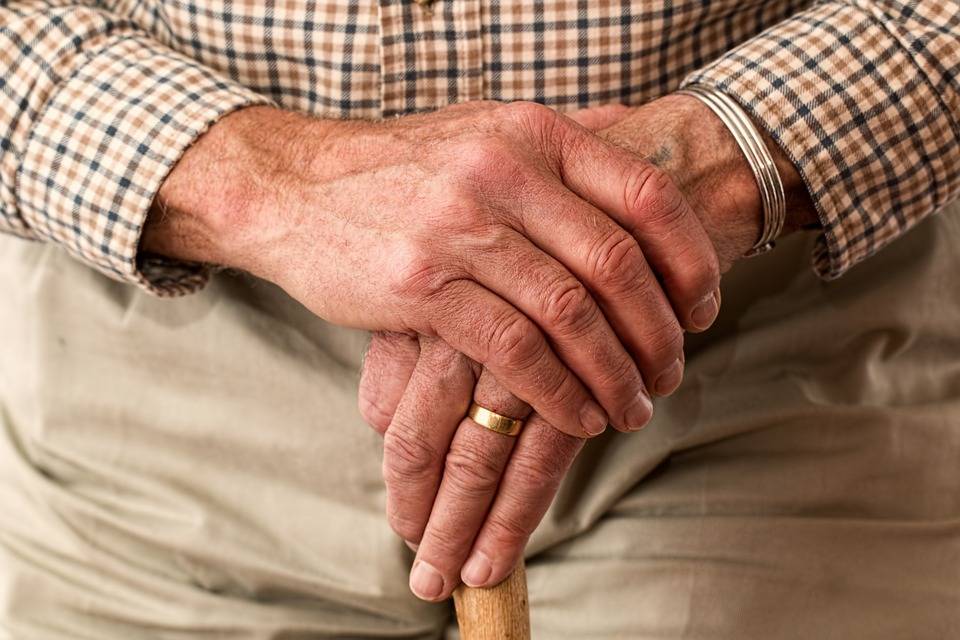 Az ígéretek szerint két hónap múlva előállnak a büdzsét „jelentősen megterhelő” új nyugdíjtörvénnyel