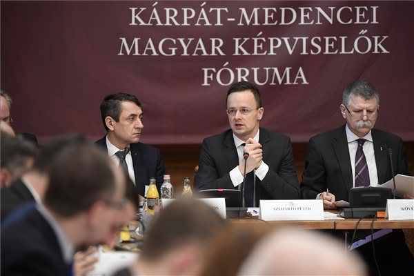 Szijjártó a KMKF-ülésen: a külhoniak álláspontja határozza meg a nemzetpolitikát