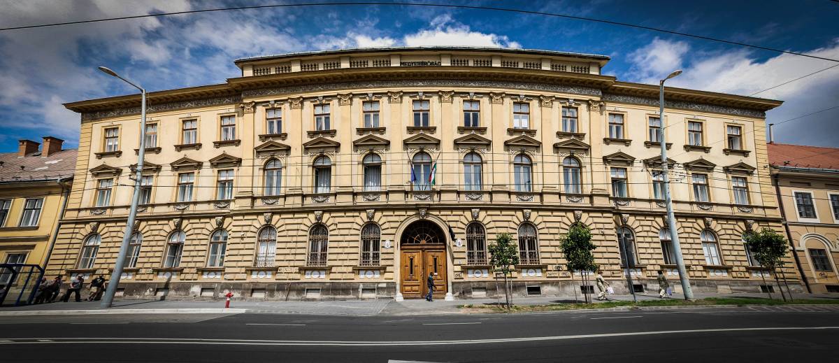 Még az egyházat sem kímélték: elítéltek három romániai csalót Magyarországon