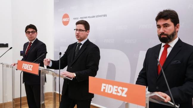 Fidesz: ma már nemzeti egység van a kettős állampolgárság tekintetében