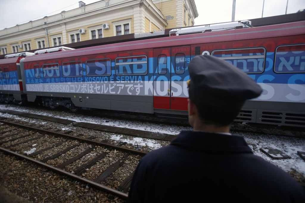 „Vonatozó” koszovói konfliktus