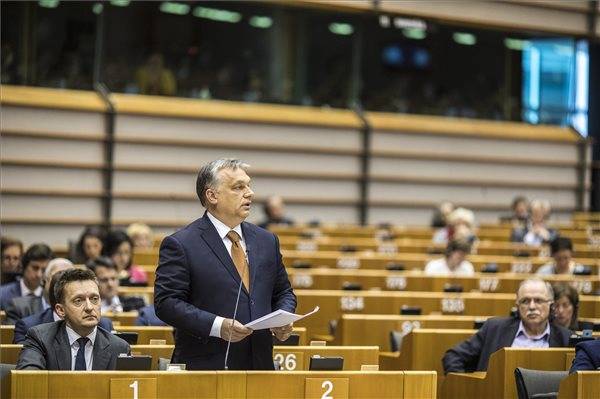 Orbán Viktor: reformra szorul az Európai Unió