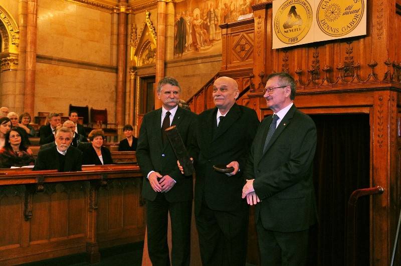 Lingvay József bukaresti villamosmérnök is Gábor Dénes-díjban részesült