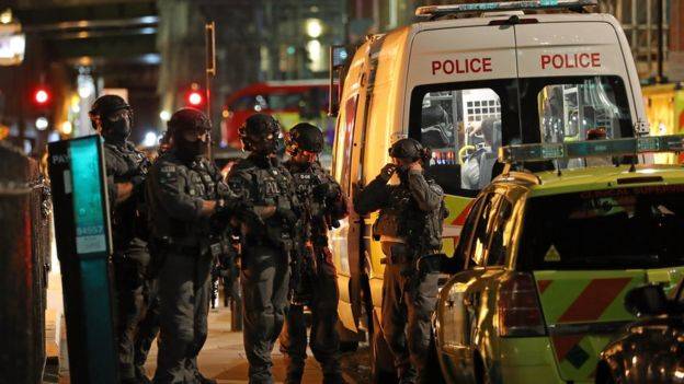Terrorcselekmény történt Londonban, többen meghaltak