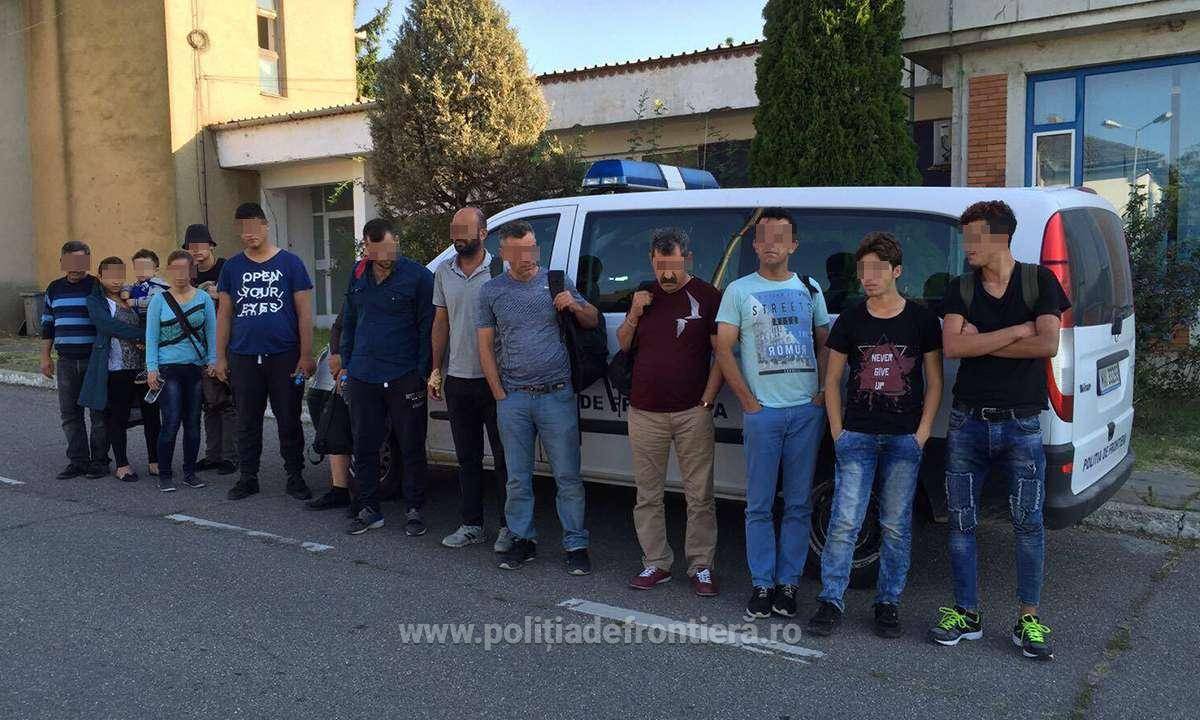 Szerb embercsempészt kapcsoltak le Temes megyében – Borsnál is próbálkoztak a migránsok