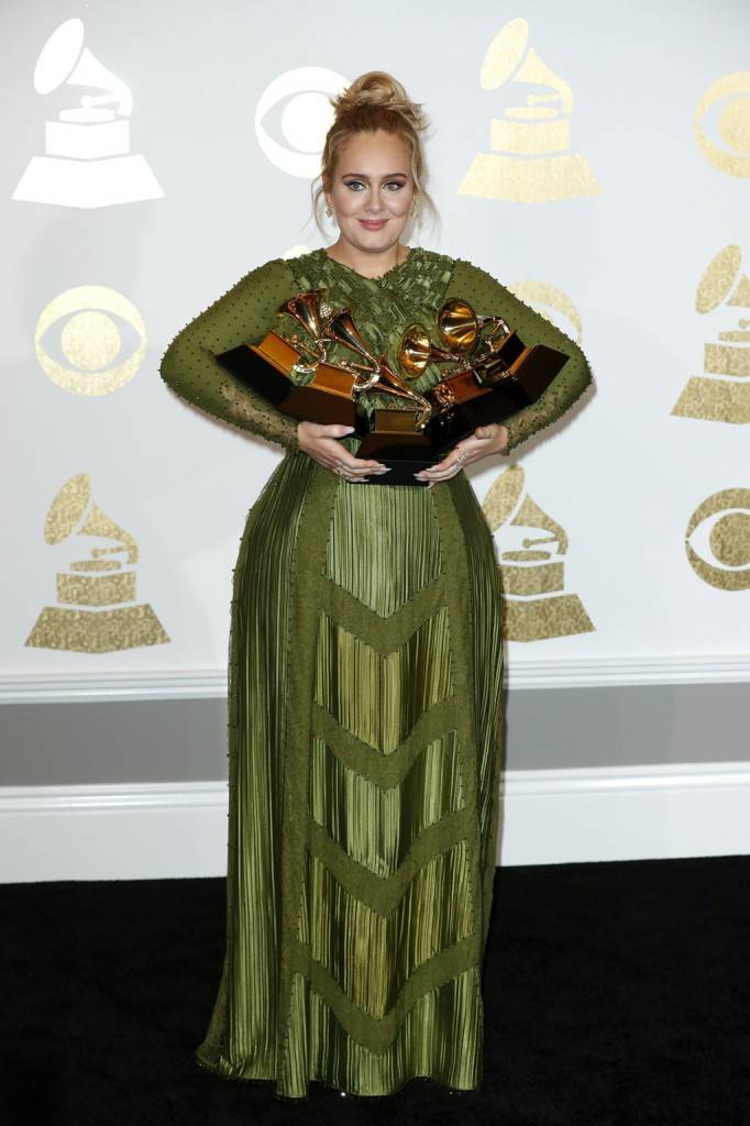 Adele tarolt a Grammy-díjátadón