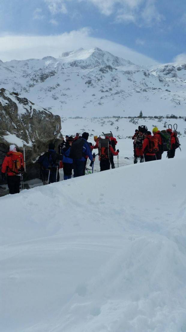 Hegyimentők: a turistacsoport okozta a retyezáti lavinát