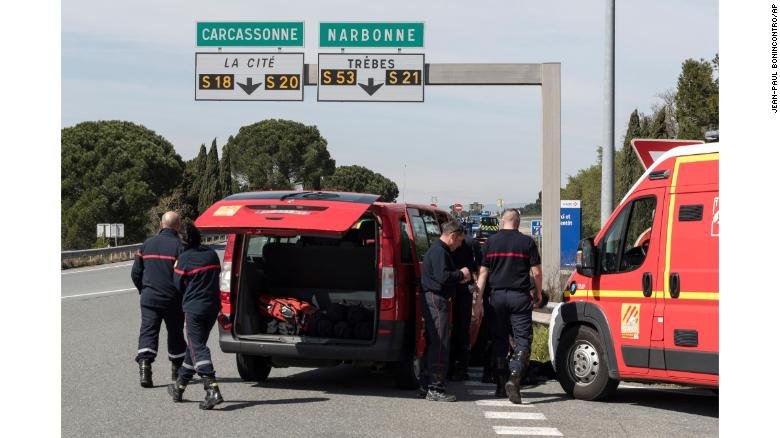 Két ember meghalt egy franciaországi túszejtésben