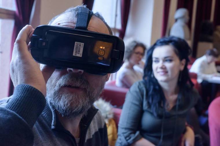 Világpremier: a virtuális és a színpadi valóság ötvözése a kolozsvári magyar színházban
