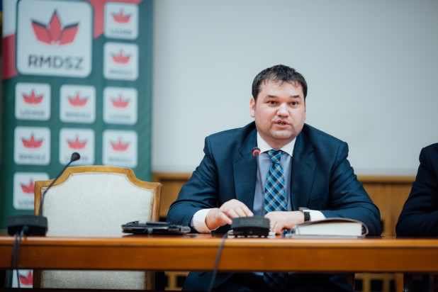Kiiktatta a Dăncilă-kabinet a kisebbségek számára kedvező passzusokat a közigazgatási kódexből