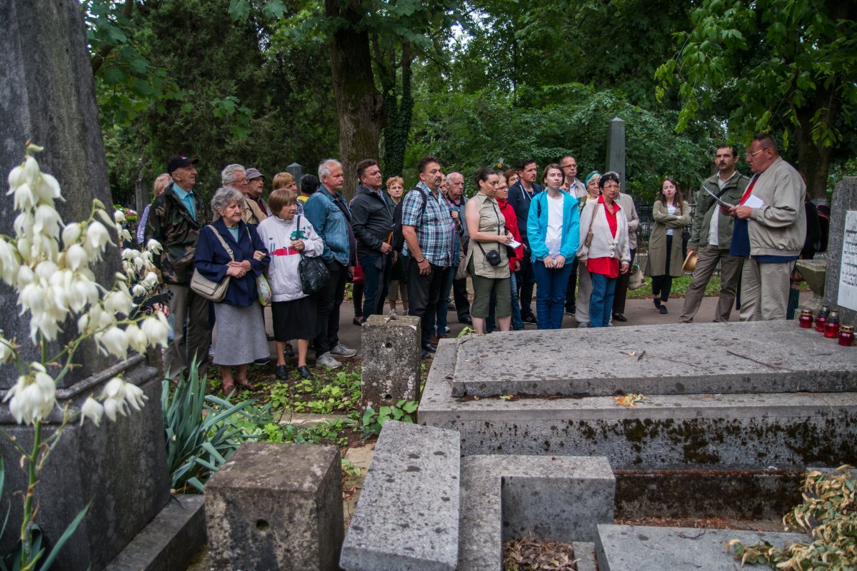 „Felleltároznák” a váradi Rulikowski temetőt – Adatokat gyűjt a sírkertben nyugvó jeles személyiségekről az önkormányzat