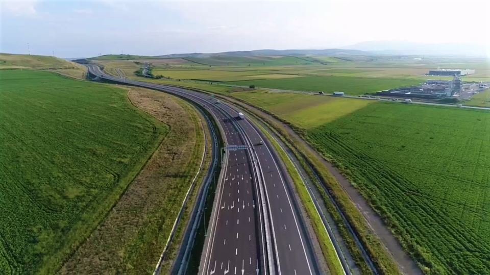 Év végéig újabb autópálya-szakaszok átadását ígéri a közlekedési miniszter Torda és Szászsebes között