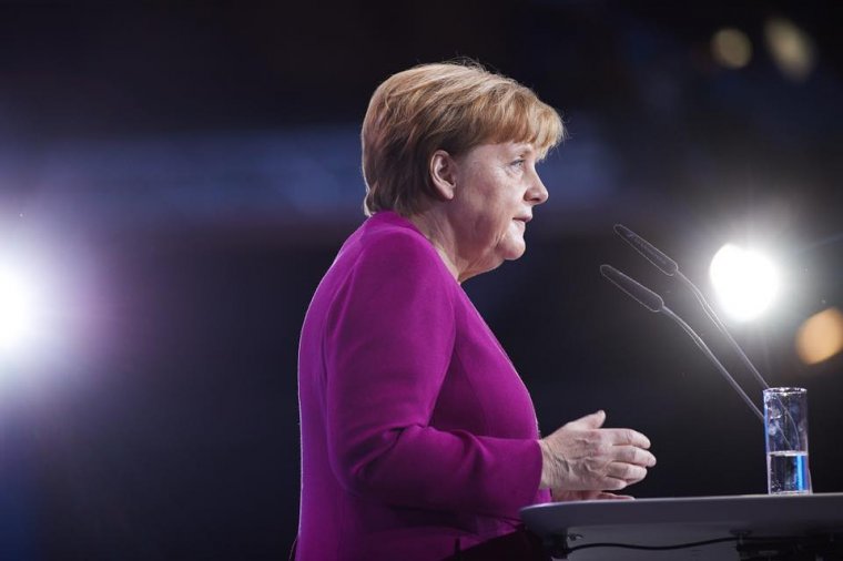Merkel: Magyarország Németországot is védi az uniós külső határ őrzésével