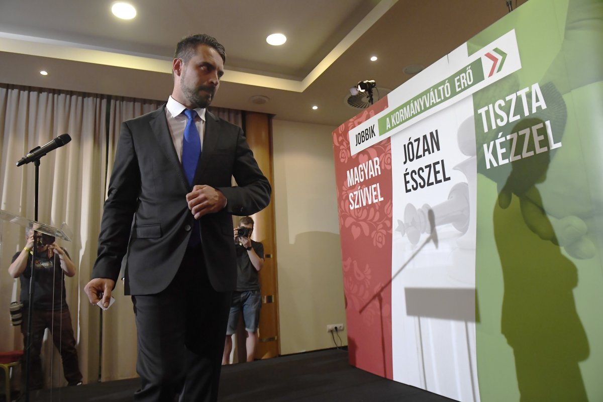 Választási vereség: csalódás és lemondások a Jobbik, az MSZP, az LMP és az Együtt háza táján