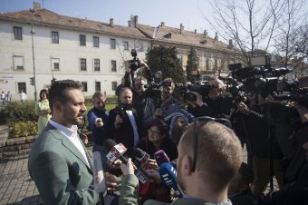 Vona Gábor nem indul a Jobbik tisztújításán, mandátumát sem veszi át