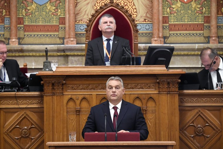 Orbán Viktor az Országgyűlésben: Brüsszel menedzselné a bevándorlást