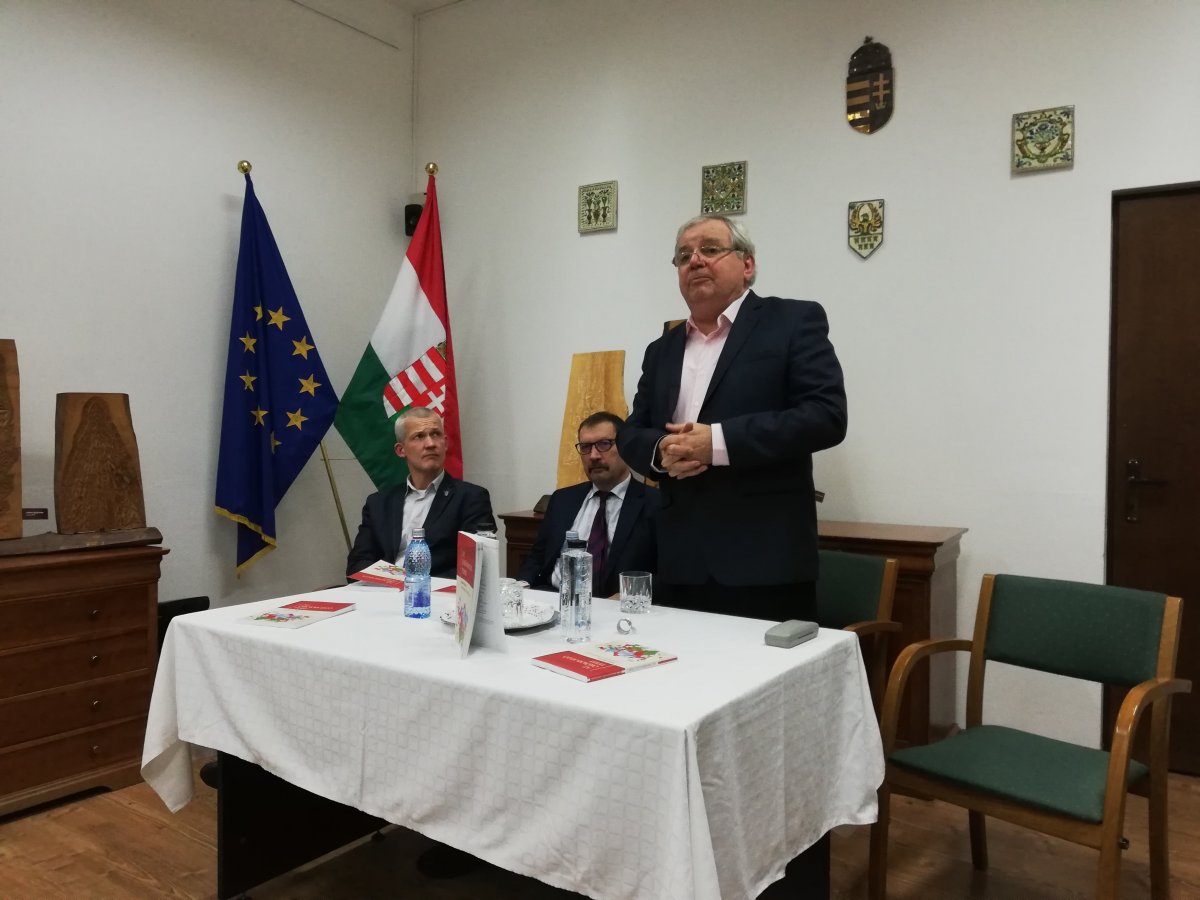 Bodó Barnát, a sokirányú cselekvés szintézismesterét köszöntötték Kolozsváron