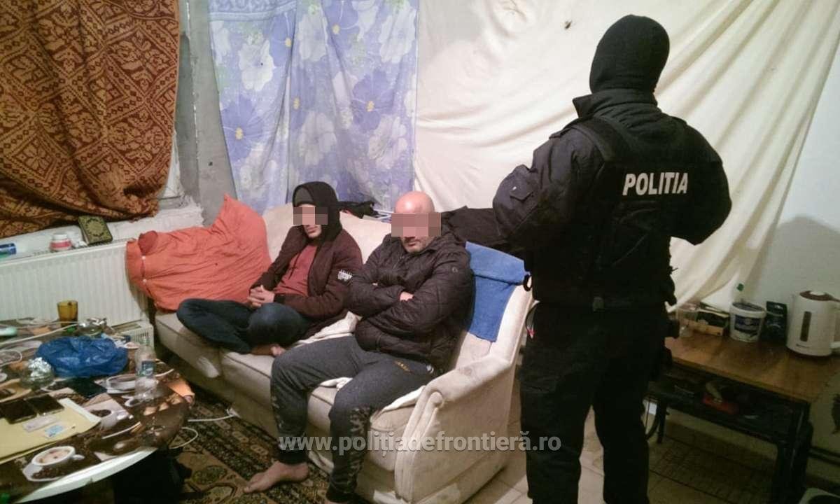 Legalább háromszáz bevándorlót juttatott át a határon a Temesváron lekapcsolt embercsempészbanda
